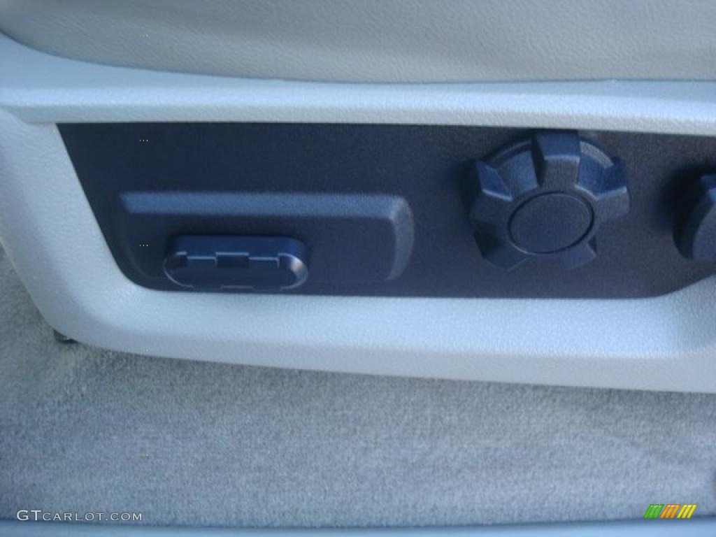 2008 F450 Super Duty Lariat Crew Cab 4x4 Dually - Silver Metallic / Medium Stone Grey photo #18