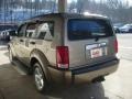 2007 Light Khaki Metallic Dodge Nitro SLT 4x4  photo #4