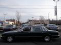 Emerald Metallic - XJ Vanden Plas Photo No. 3