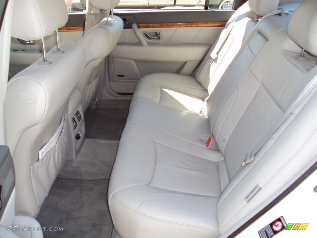 2004 Amanti  - Pearl White / Gray photo #5