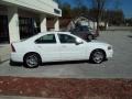 Ice White - S60 2.5T Photo No. 10