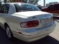 2004 Pearl White Kia Amanti   photo #7