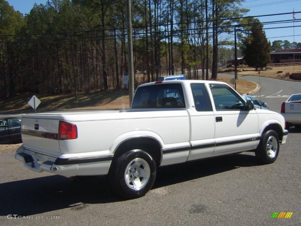 1995 S10 LS Extended Cab - Summit White / Gray photo #4