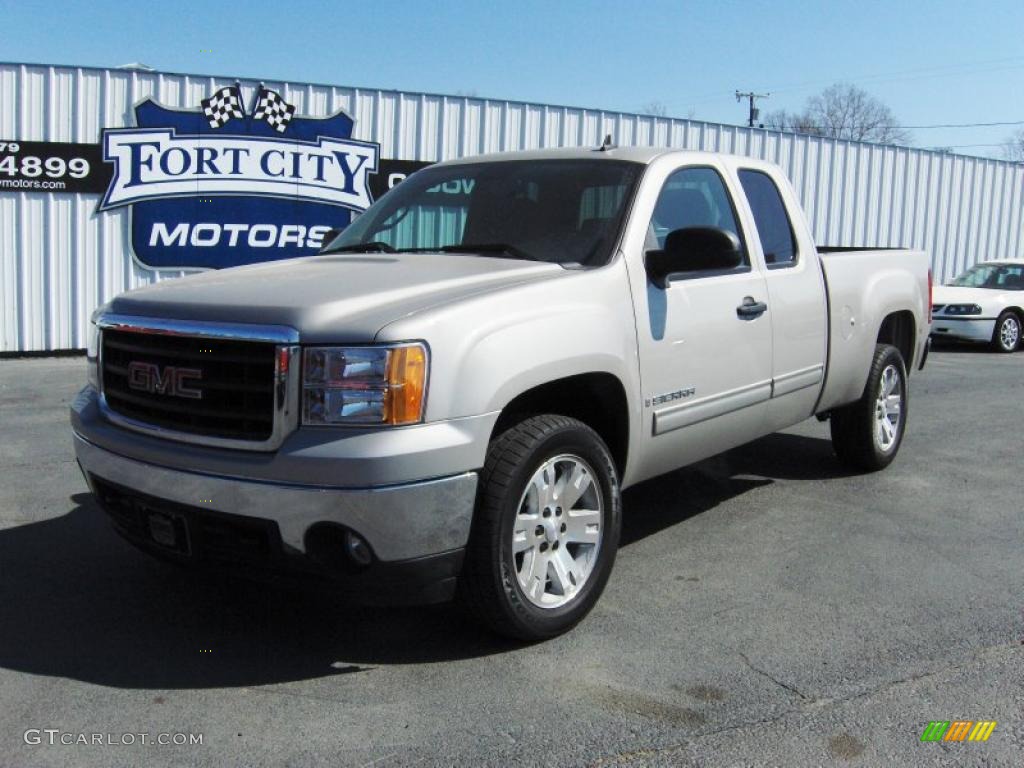 Silver Birch Metallic GMC Sierra 1500