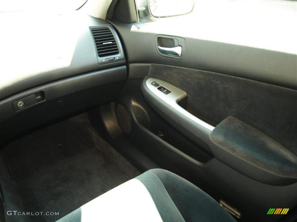2003 Accord EX-L Sedan - Satin Silver Metallic / Black photo #12