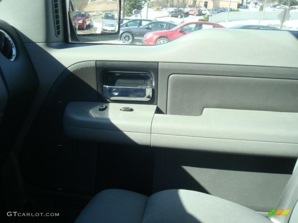 2004 F150 XLT SuperCab 4x4 - Medium Wedgewood Blue Metallic / Dark Flint photo #16