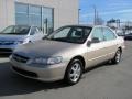 Naples Gold Metallic - Accord SE Sedan Photo No. 2