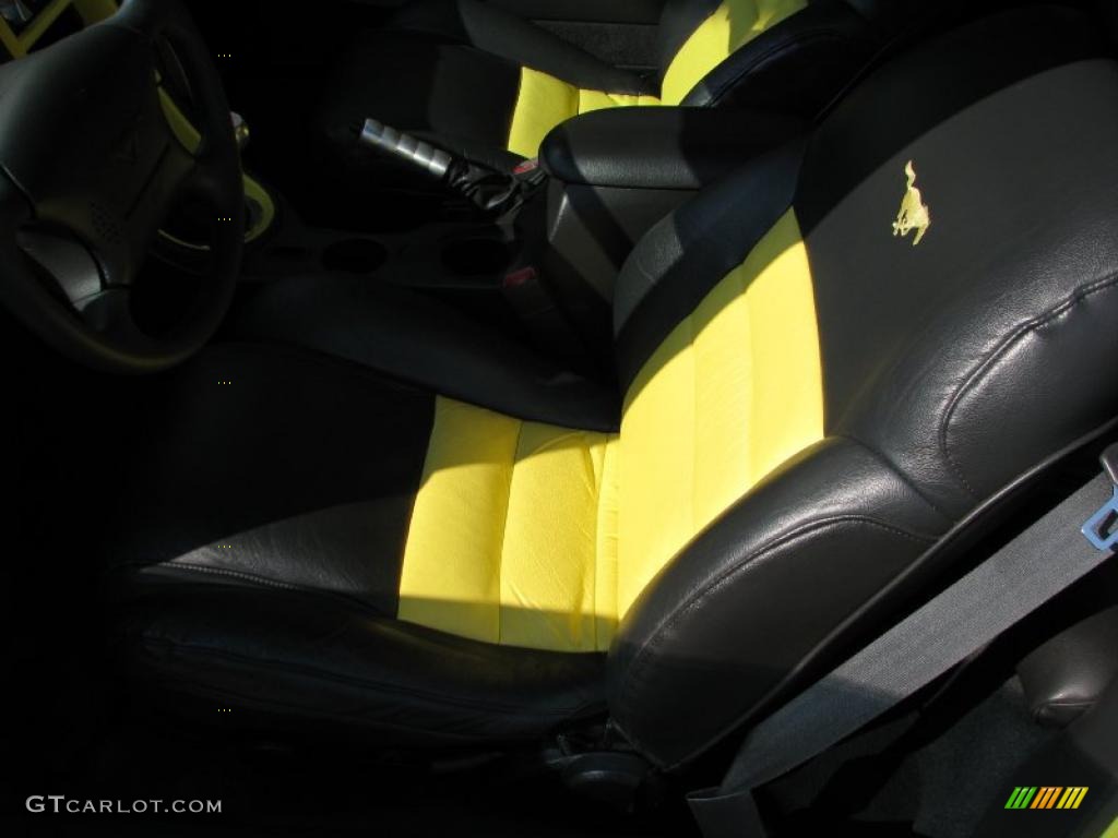 2001 Mustang V6 Coupe - Zinc Yellow Metallic / Dark Charcoal photo #13
