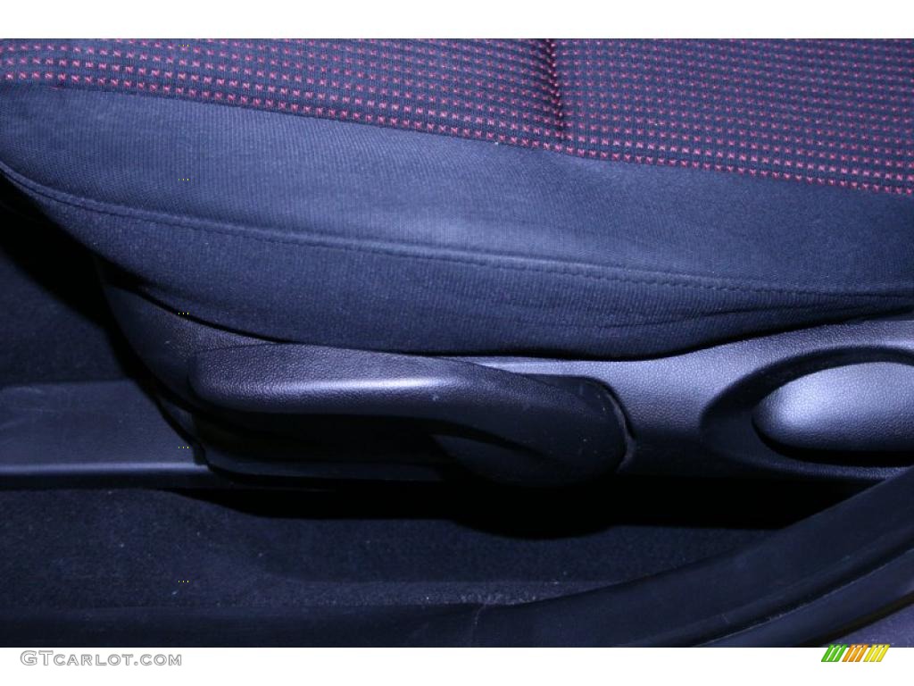 2006 MAZDA3 s Touring Hatchback - Titanium Gray Metallic / Black/Red photo #35