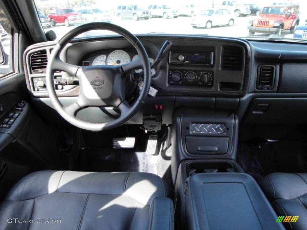 2002 Silverado 2500 LT Crew Cab 4x4 - Onyx Black / Graphite photo #18