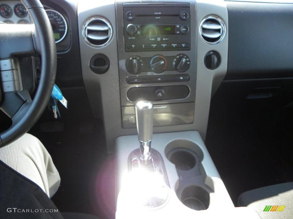 2007 F150 FX2 Sport SuperCab - Bright Red / Medium Flint photo #23