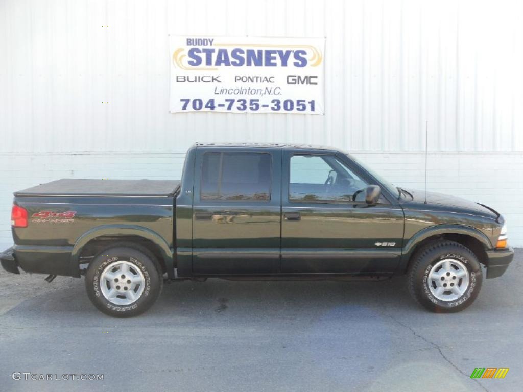 2003 S10 LS Crew Cab 4x4 - Dark Green Metallic / Graphite photo #1