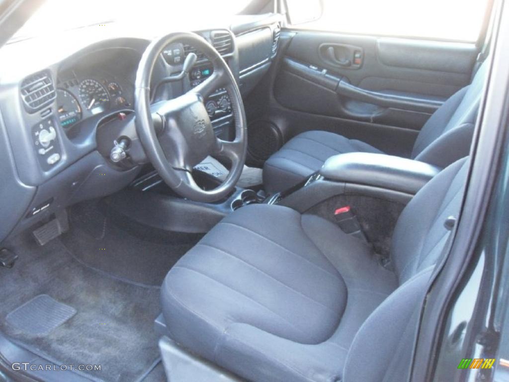 2003 S10 LS Crew Cab 4x4 - Dark Green Metallic / Graphite photo #28