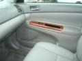 Super White - Camry LE Photo No. 18