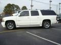 Summit White - Yukon XL Denali AWD Photo No. 3