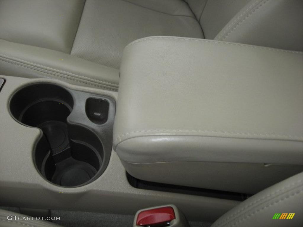 2007 CTS Sedan - Infrared / Cashmere photo #21