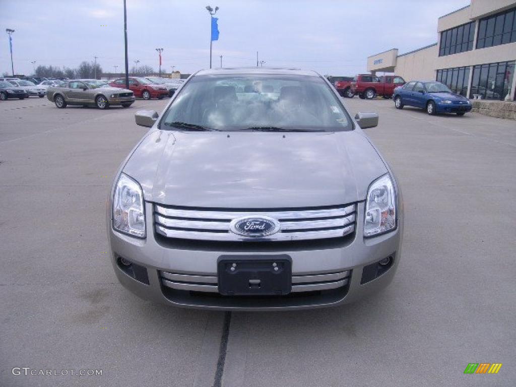 2008 Fusion SE - Vapor Silver Metallic / Medium Light Stone photo #8