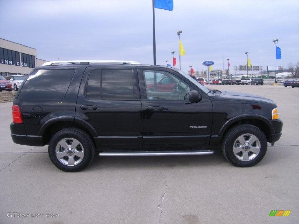 2004 Explorer Limited 4x4 - Black / Medium Parchment photo #2