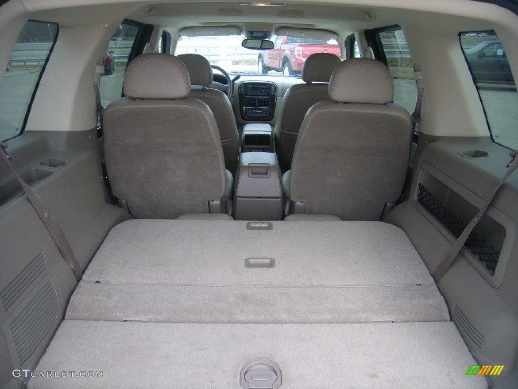 2004 Explorer Limited 4x4 - Black / Medium Parchment photo #14