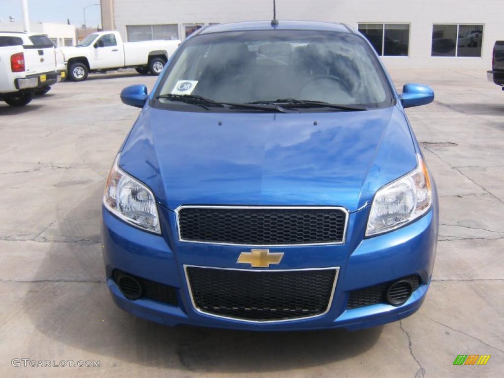 2010 Aveo Aveo5 LT - Bright Blue / Charcoal photo #2