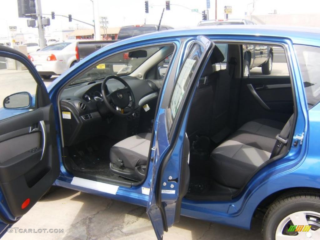 2010 Aveo Aveo5 LT - Bright Blue / Charcoal photo #9