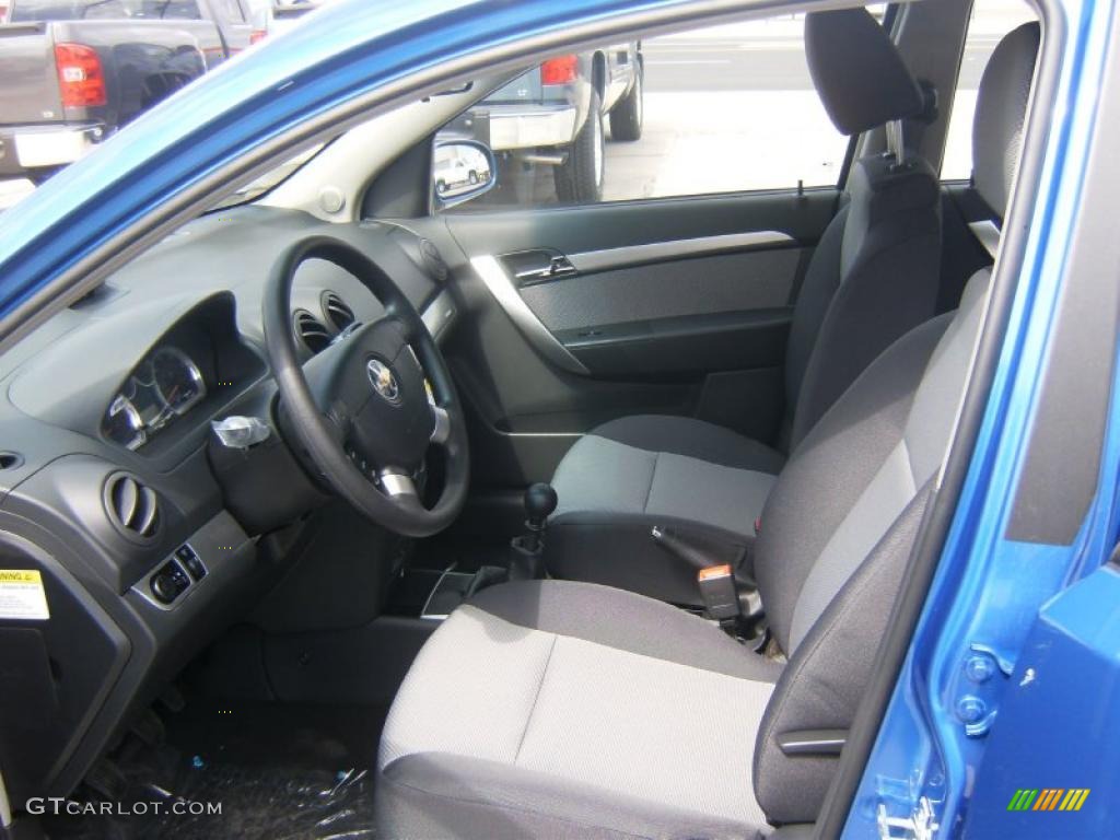 2010 Aveo Aveo5 LT - Bright Blue / Charcoal photo #10