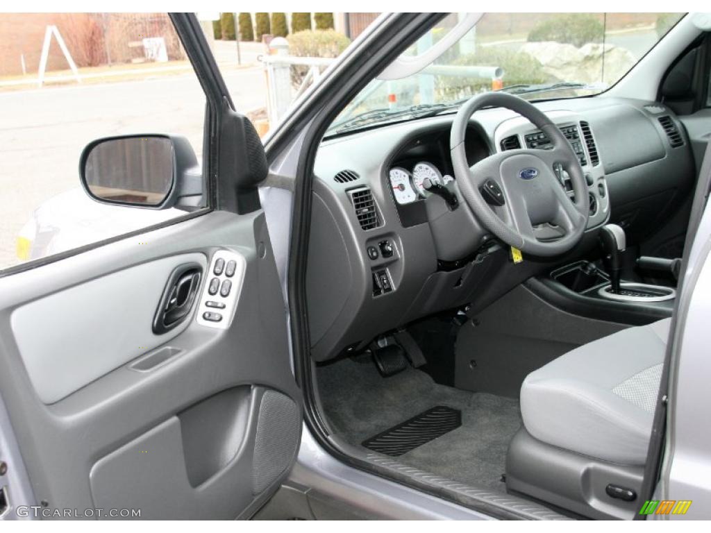 2007 Escape XLT 4WD - Tungsten Grey Metallic / Medium/Dark Flint photo #10