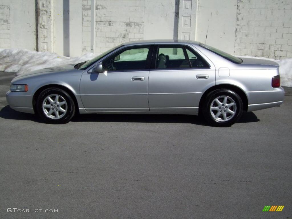 2002 Seville SLS - Sterling Silver / Dark Gray photo #1