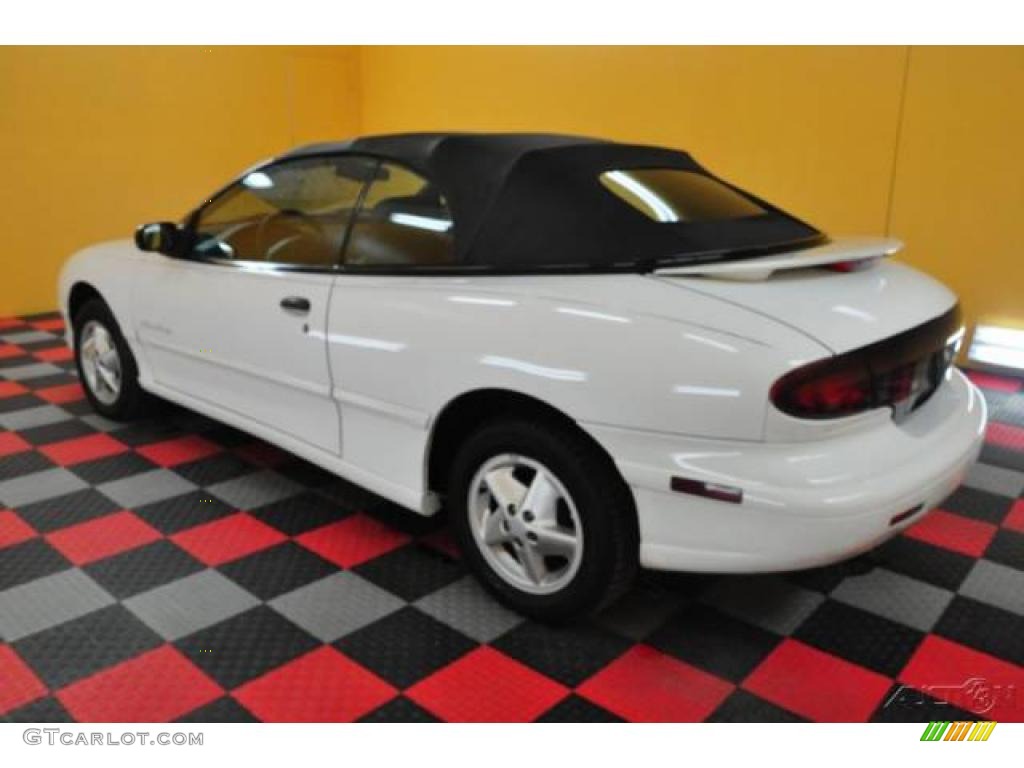 1998 Sunfire SE Convertible - Bright White / Graphite photo #4