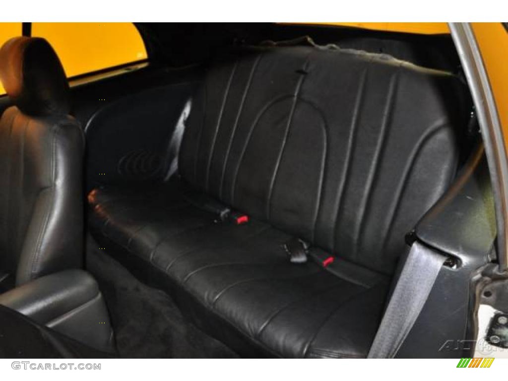 1998 Sunfire SE Convertible - Bright White / Graphite photo #11