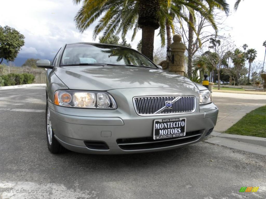 2006 V70 2.4 - Willow Green Metallic / Taupe photo #3