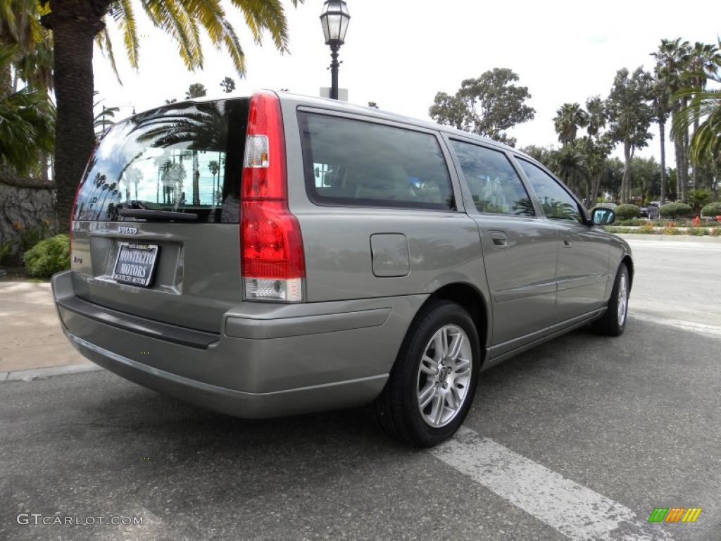 2006 V70 2.4 - Willow Green Metallic / Taupe photo #9