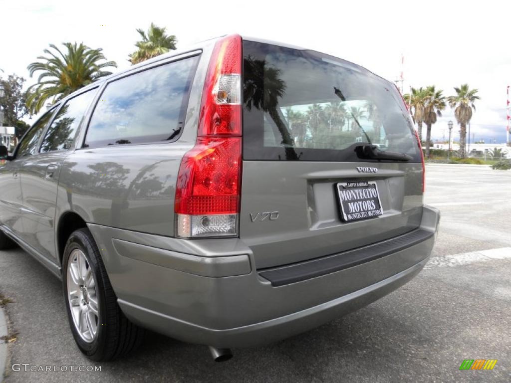 2006 V70 2.4 - Willow Green Metallic / Taupe photo #11