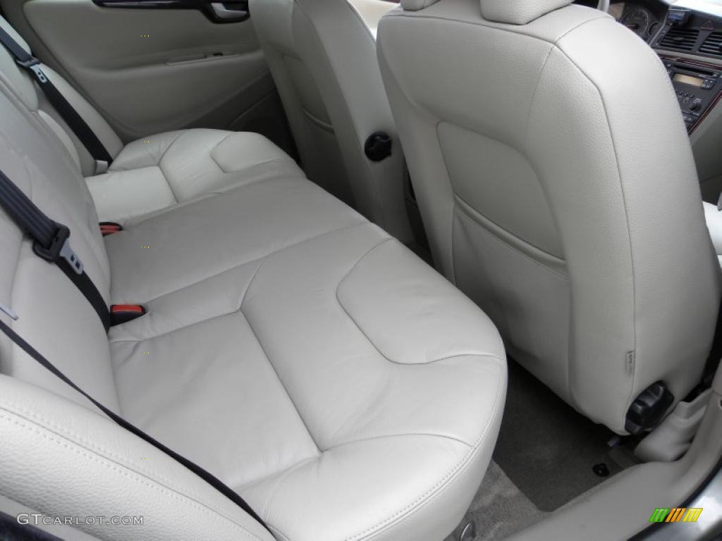 2006 V70 2.4 - Willow Green Metallic / Taupe photo #18
