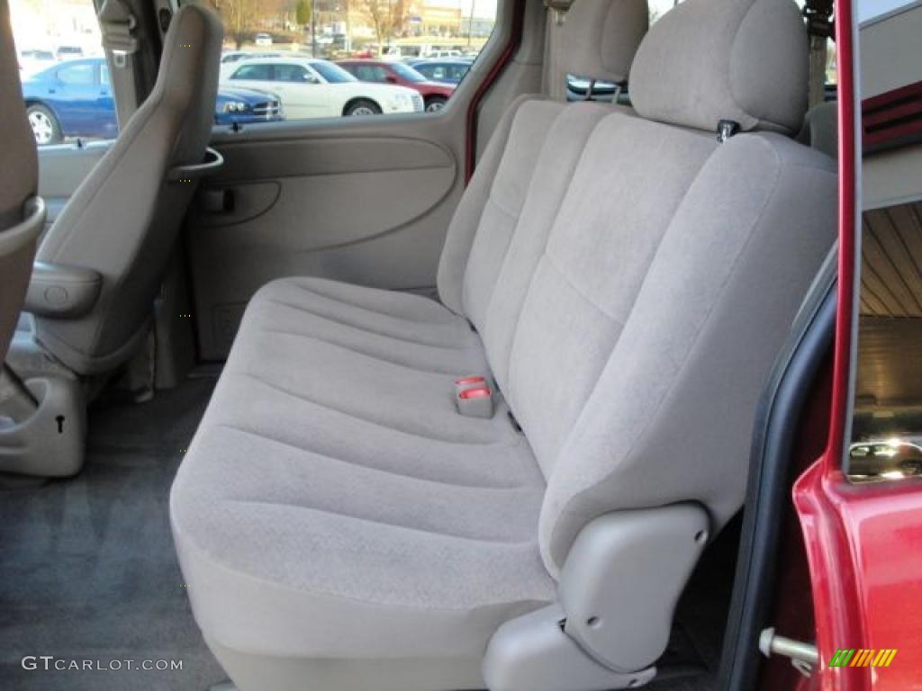 2002 Grand Caravan Sport - Inferno Red Pearl / Taupe photo #12