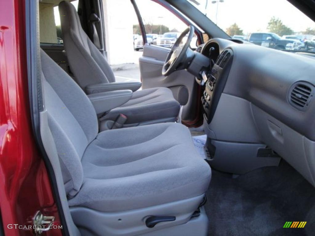 2002 Grand Caravan Sport - Inferno Red Pearl / Taupe photo #19