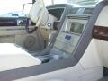 2004 Oxford White Lincoln Navigator Ultimate 4x4  photo #11