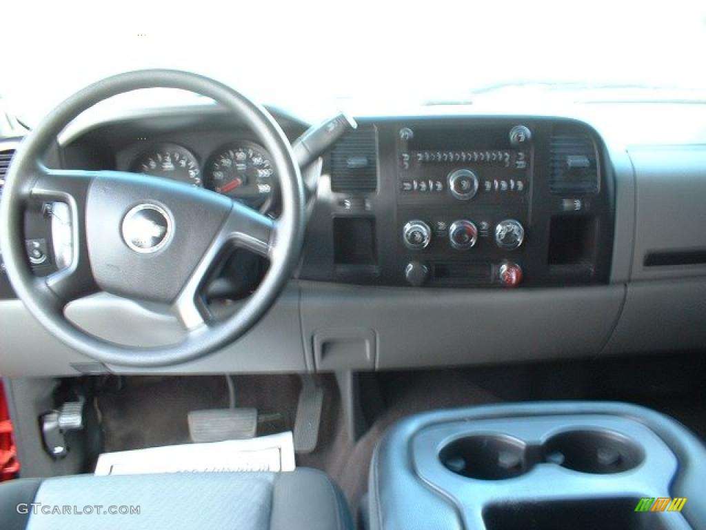 2007 Silverado 1500 LS Extended Cab - Victory Red / Dark Titanium Gray photo #10