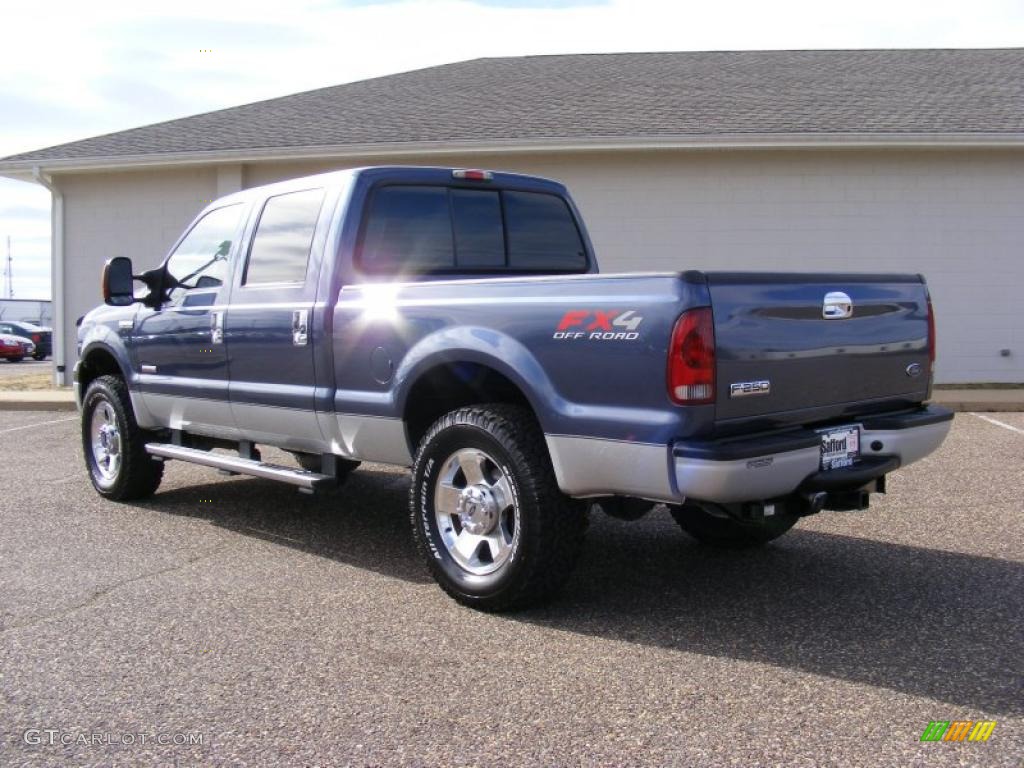 2005 F250 Super Duty Lariat FX4 Crew Cab 4x4 - Medium Wedgewood Blue Metallic / Medium Flint photo #7