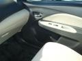 Flint Mica - Yaris S Sedan Photo No. 23