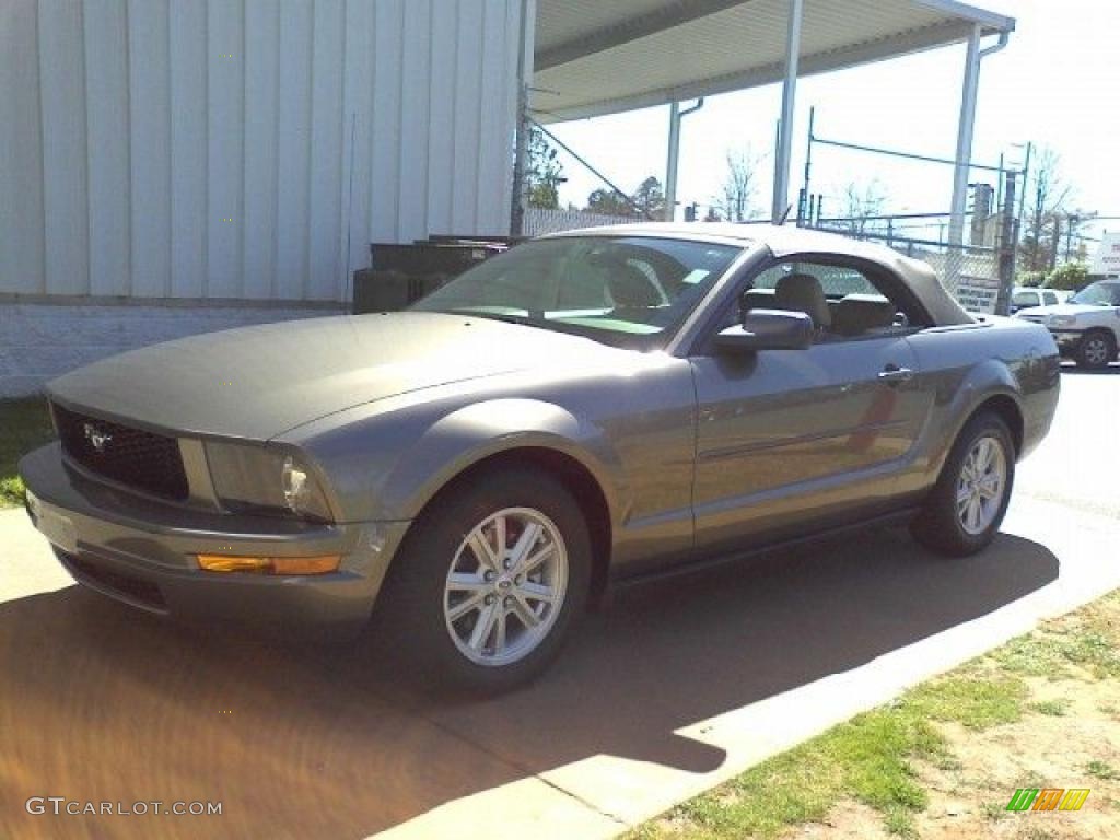2005 Mustang V6 Deluxe Convertible - Mineral Grey Metallic / Medium Parchment photo #18