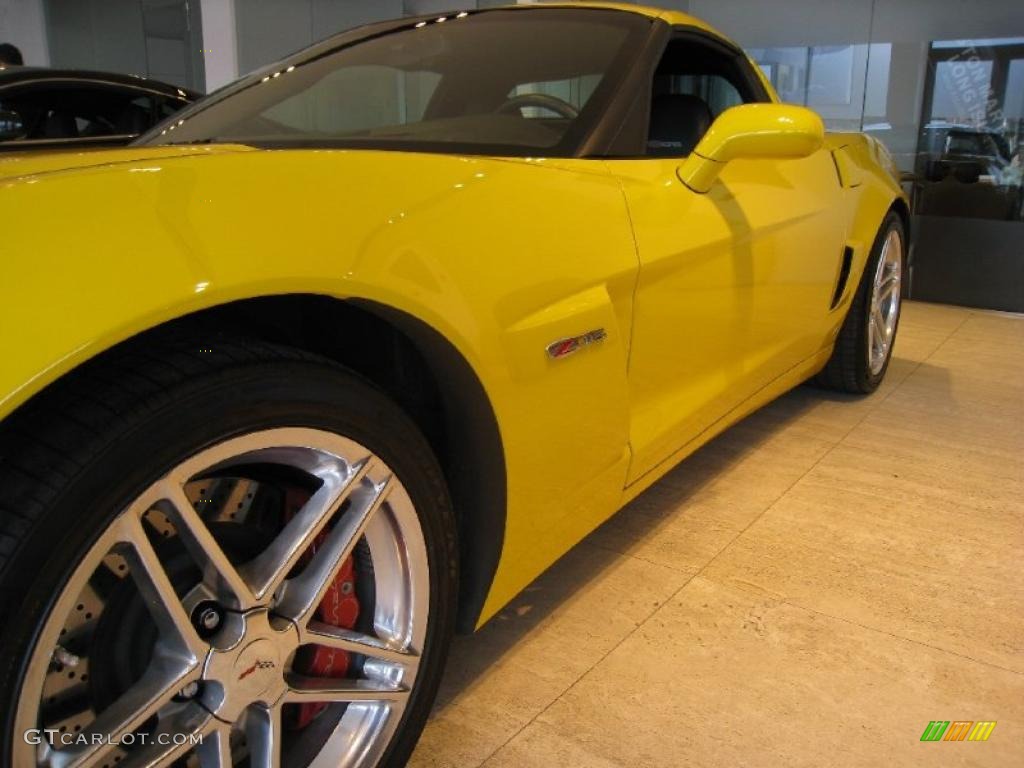 2007 Corvette Z06 - Velocity Yellow / Ebony photo #7