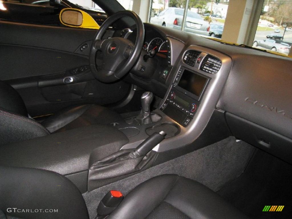 2007 Corvette Z06 - Velocity Yellow / Ebony photo #17