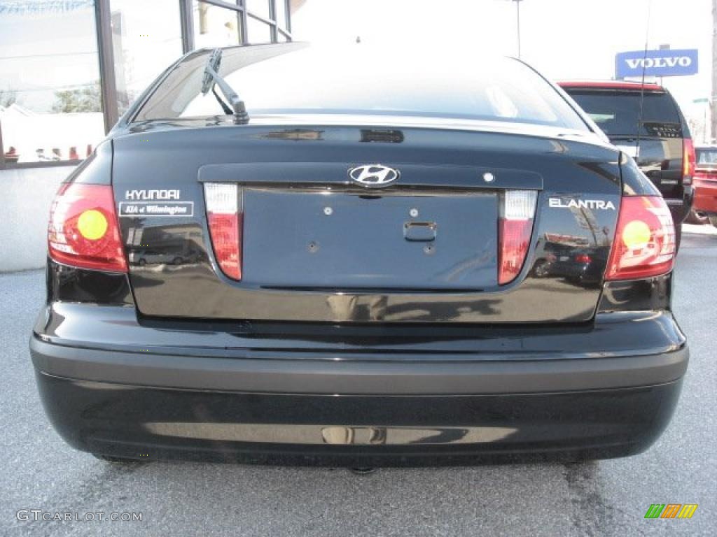 2006 Elantra GLS Hatchback - Ebony Black / Gray photo #7