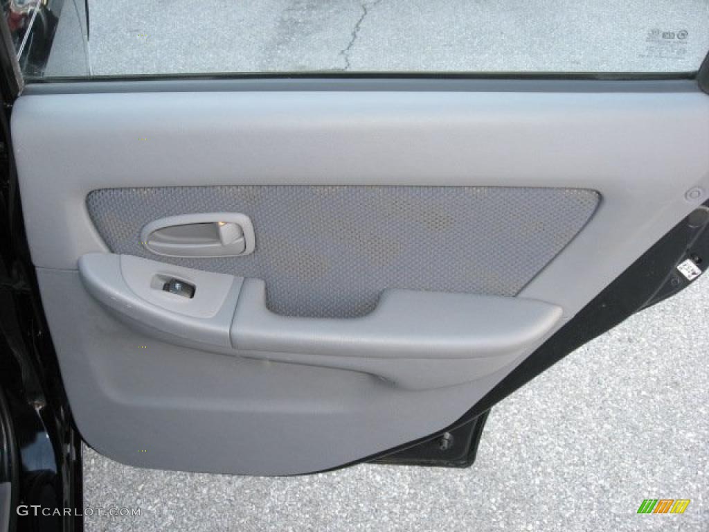 2006 Elantra GLS Hatchback - Ebony Black / Gray photo #30
