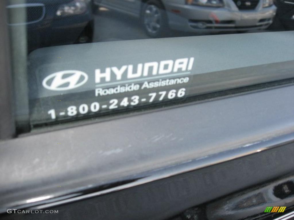 2006 Elantra GLS Hatchback - Ebony Black / Gray photo #45