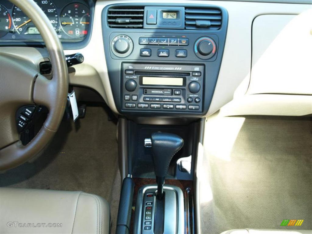 2001 Accord EX Sedan - Naples Gold Metallic / Ivory photo #11