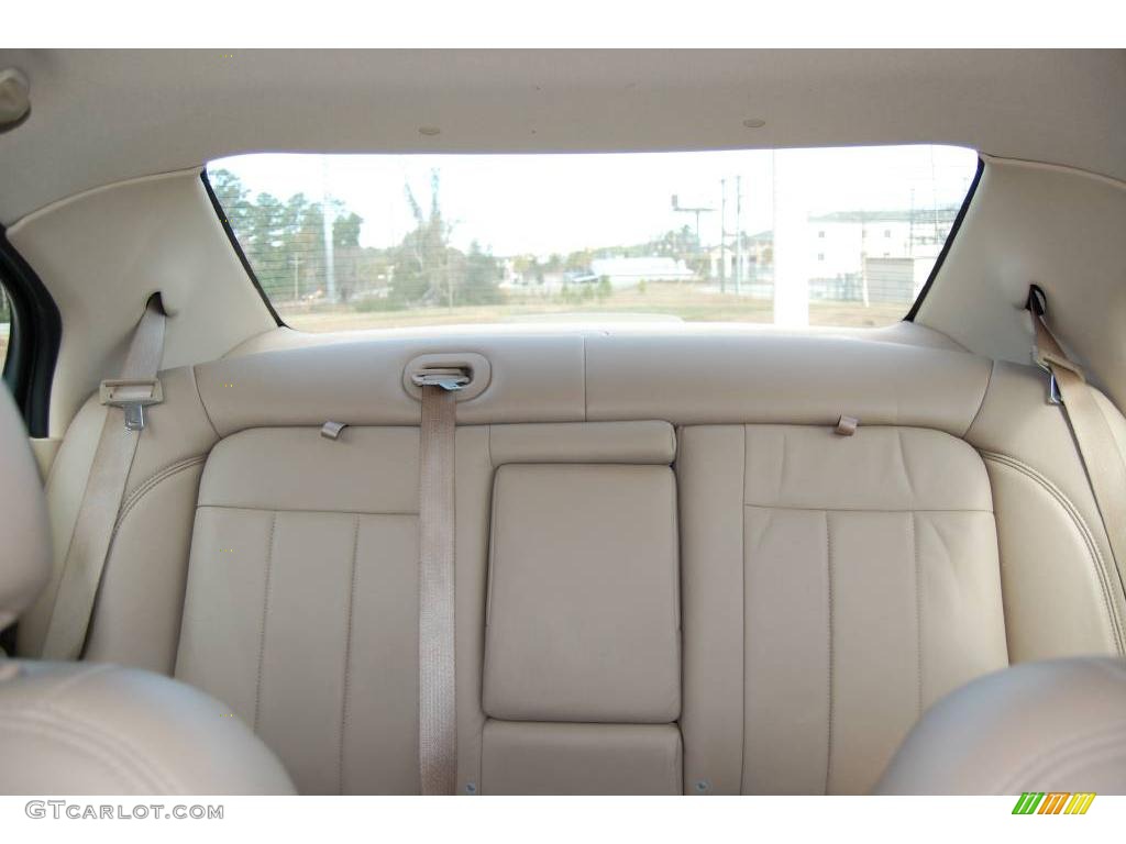 2004 Sable LS Premium Sedan - Arizona Beige Metallic / Medium Parchment photo #10