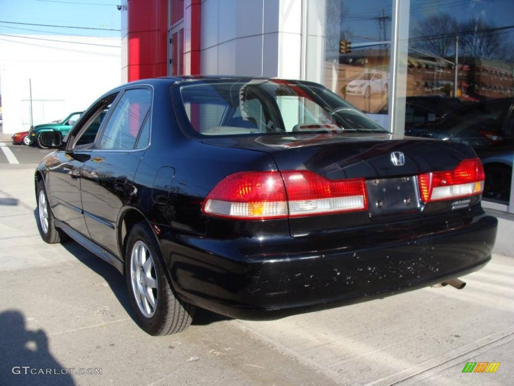 2002 Accord SE Sedan - Nighthawk Black Pearl / Quartz Gray photo #6