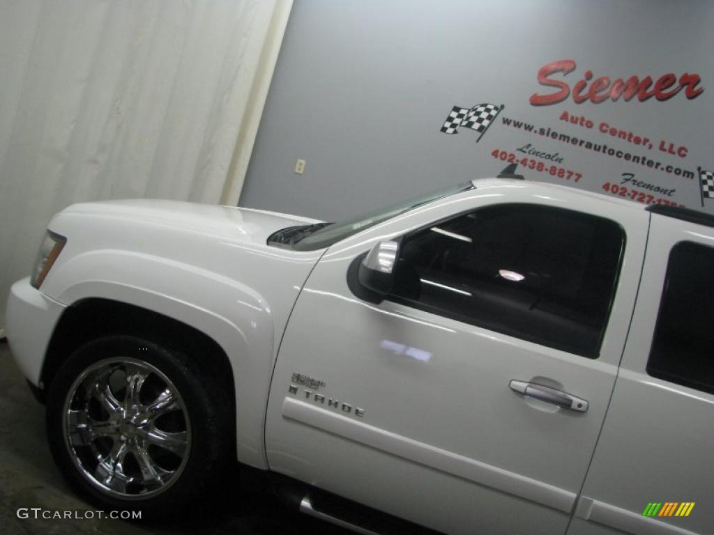 2007 Tahoe Z71 4x4 - Summit White / Ebony photo #3